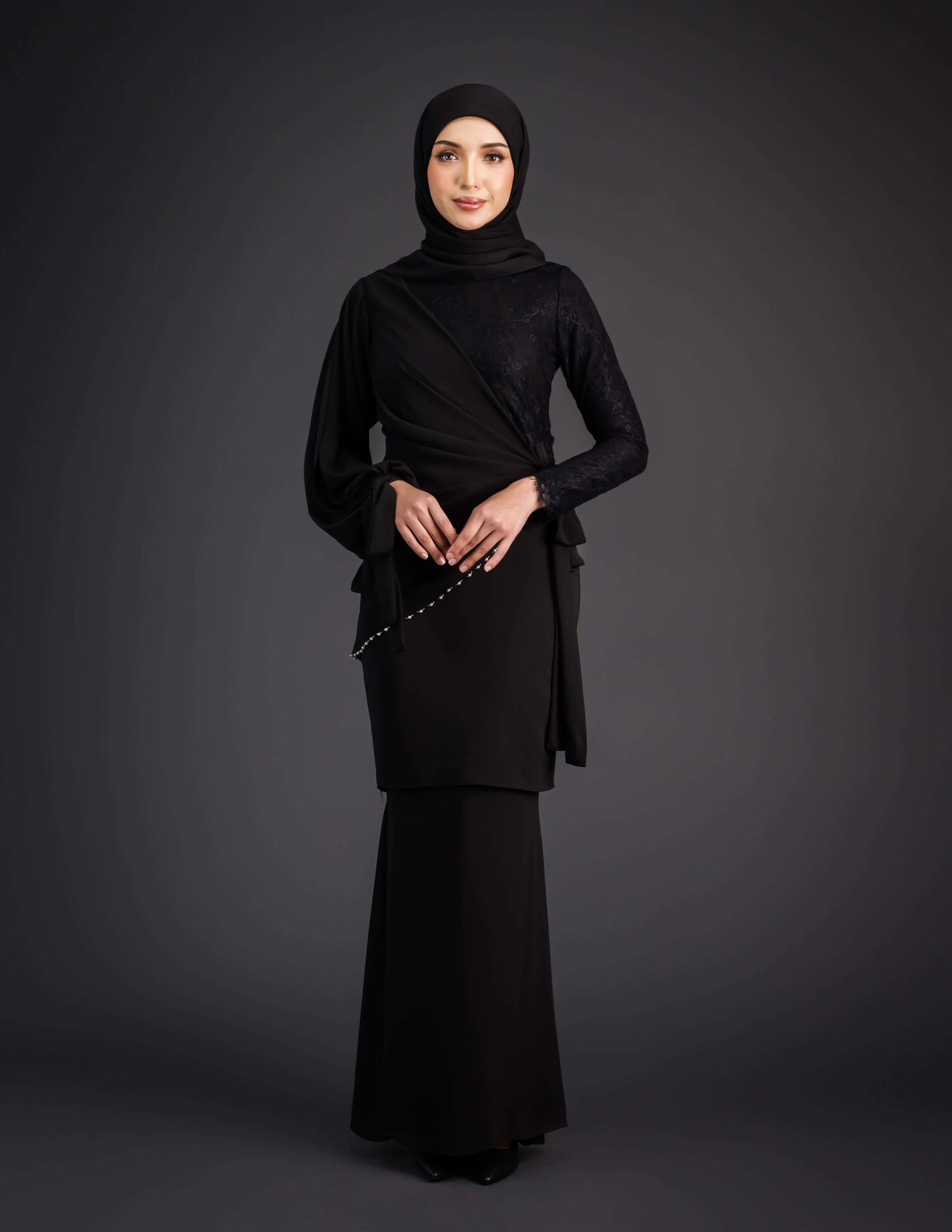 ADIANA KURUNG (BLACK)