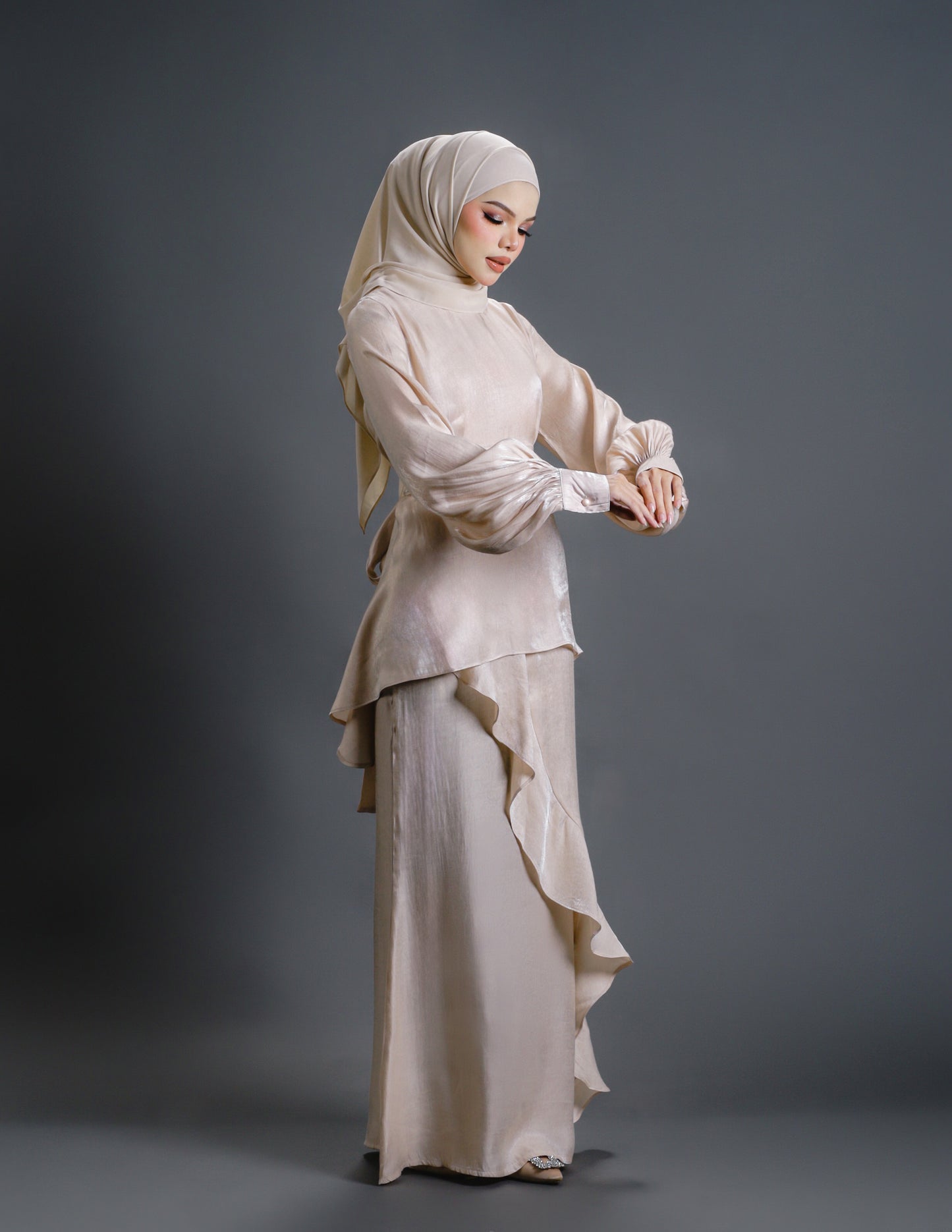 AINARA KURUNG (BEIGE)