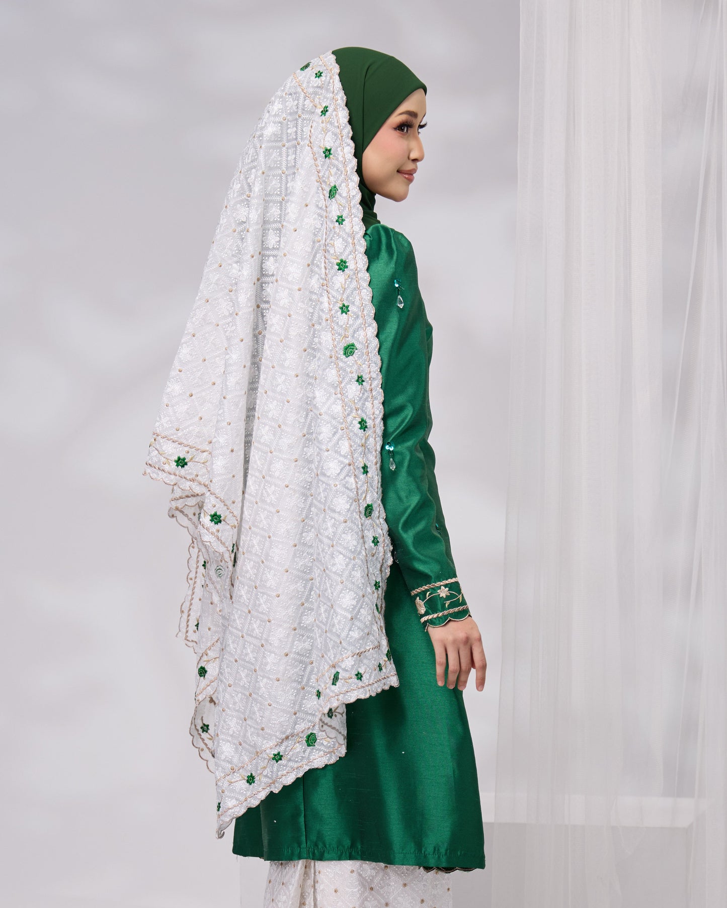 ALANNA VEIL (EMERALD GREEN)