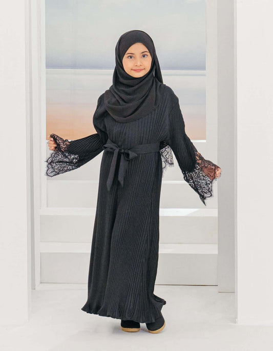 ALEENA PLEATED ABAYA FOR KIDS (BLACK)