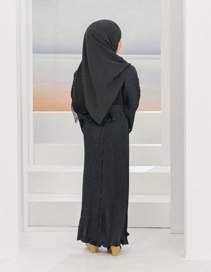 ALEENA PLEATED ABAYA FOR KIDS (BLACK)