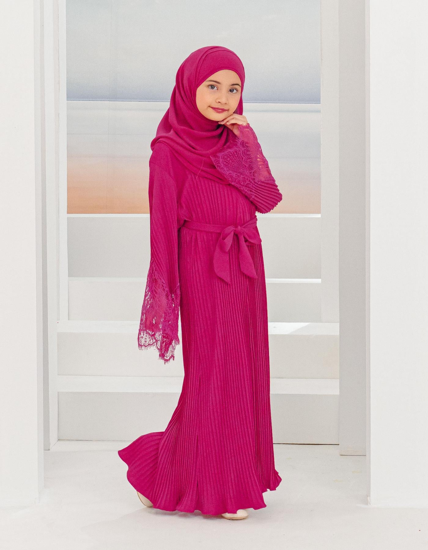 ALEENA PLEATED ABAYA FOR KIDS (FUCHSIA)