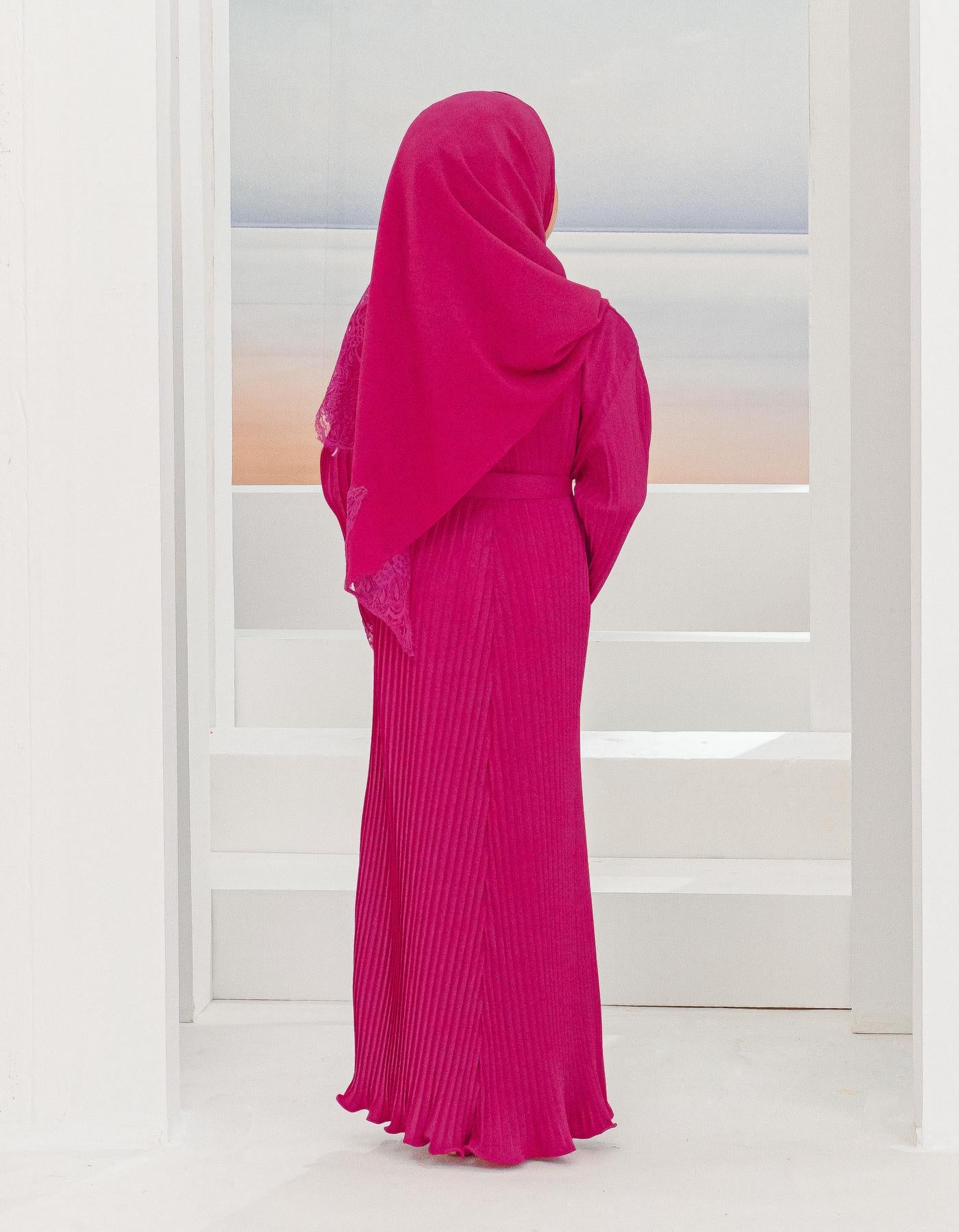 ALEENA PLEATED ABAYA FOR KIDS (FUCHSIA)