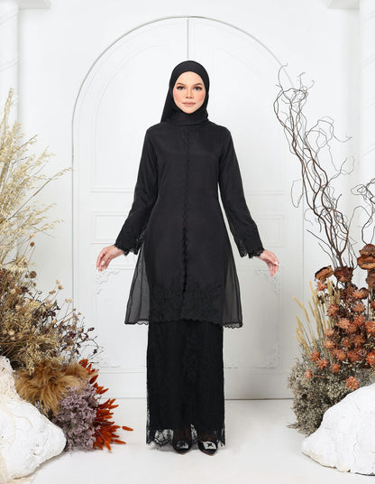 MINOR DEFECT AMAYA KEBAYA (BLACK)