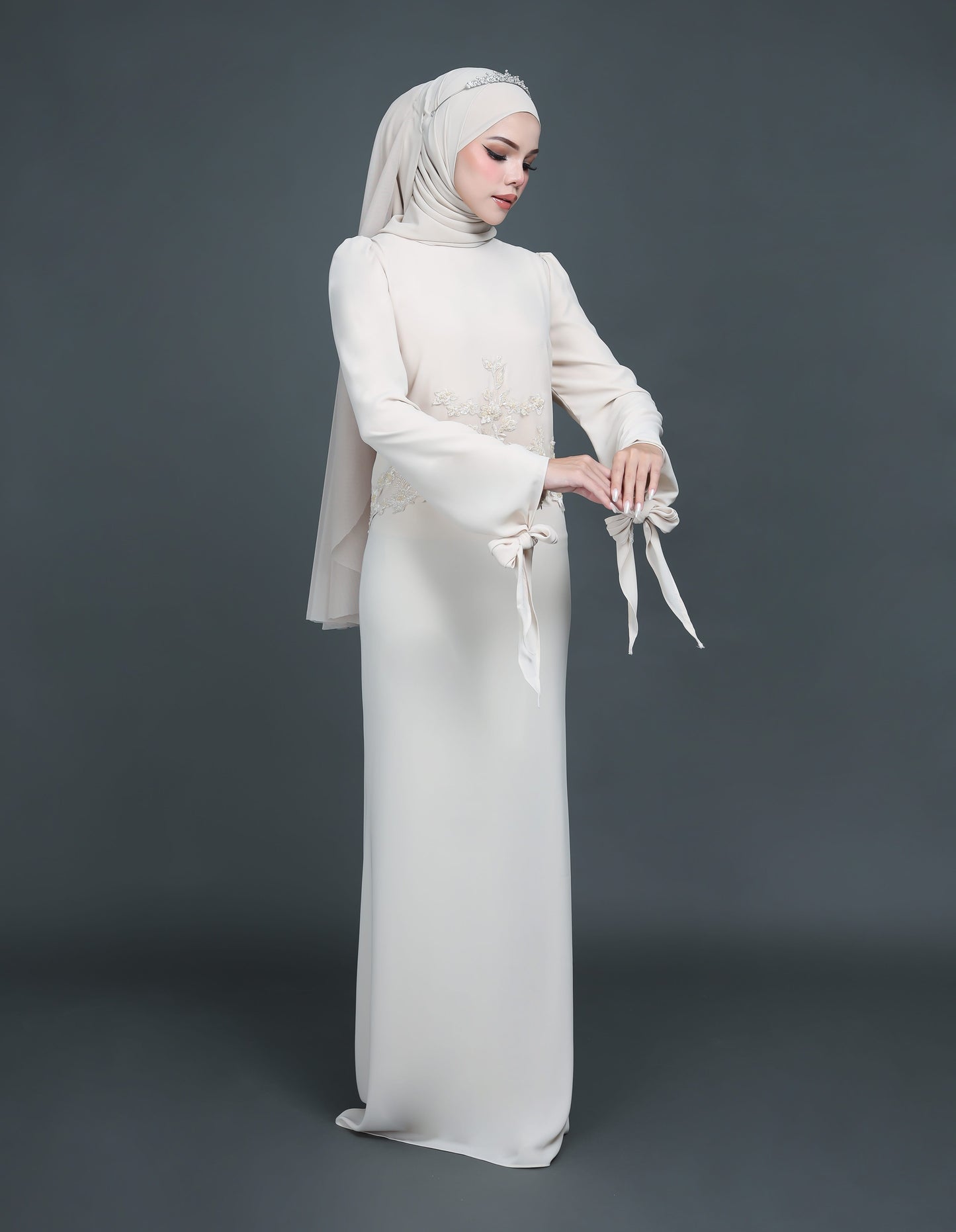 ARALYN DRESS (CHAMPAGNE)