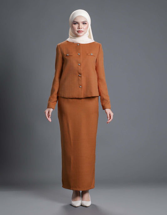 ARMANIE SUIT (BROWN)