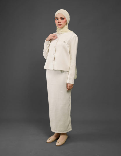 ARMANIE SUIT (CREAM)