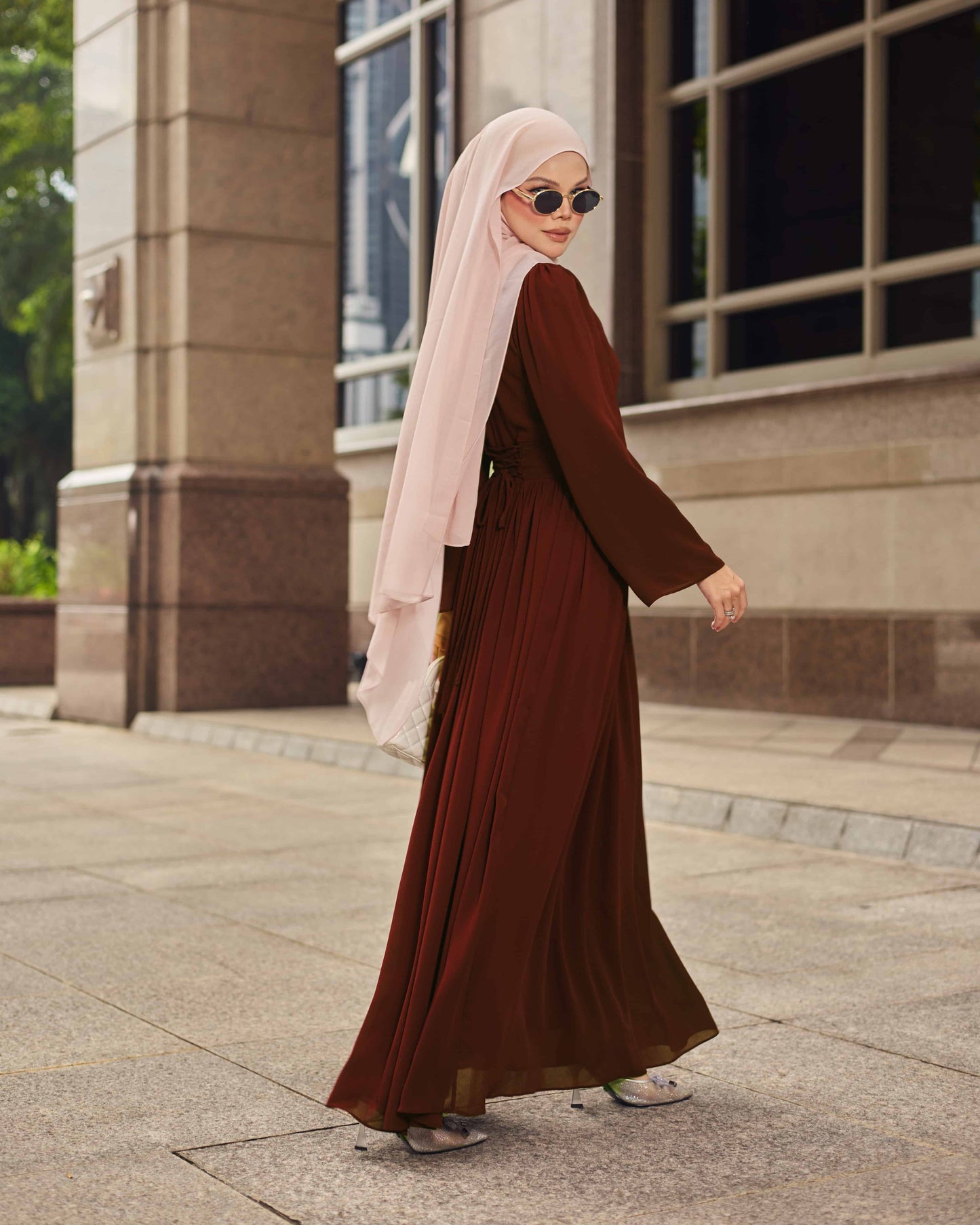MINOR DEFECT LYRA PLEATED DRESS (BRICK)