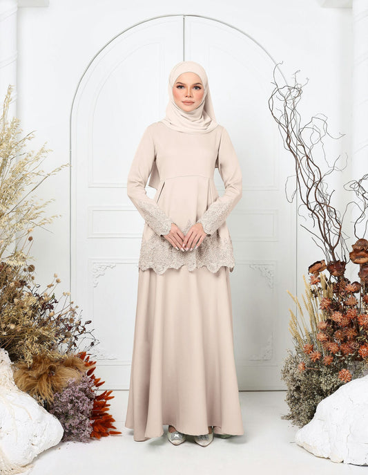 CAMILY KURUNG (CHAMPAGNE)