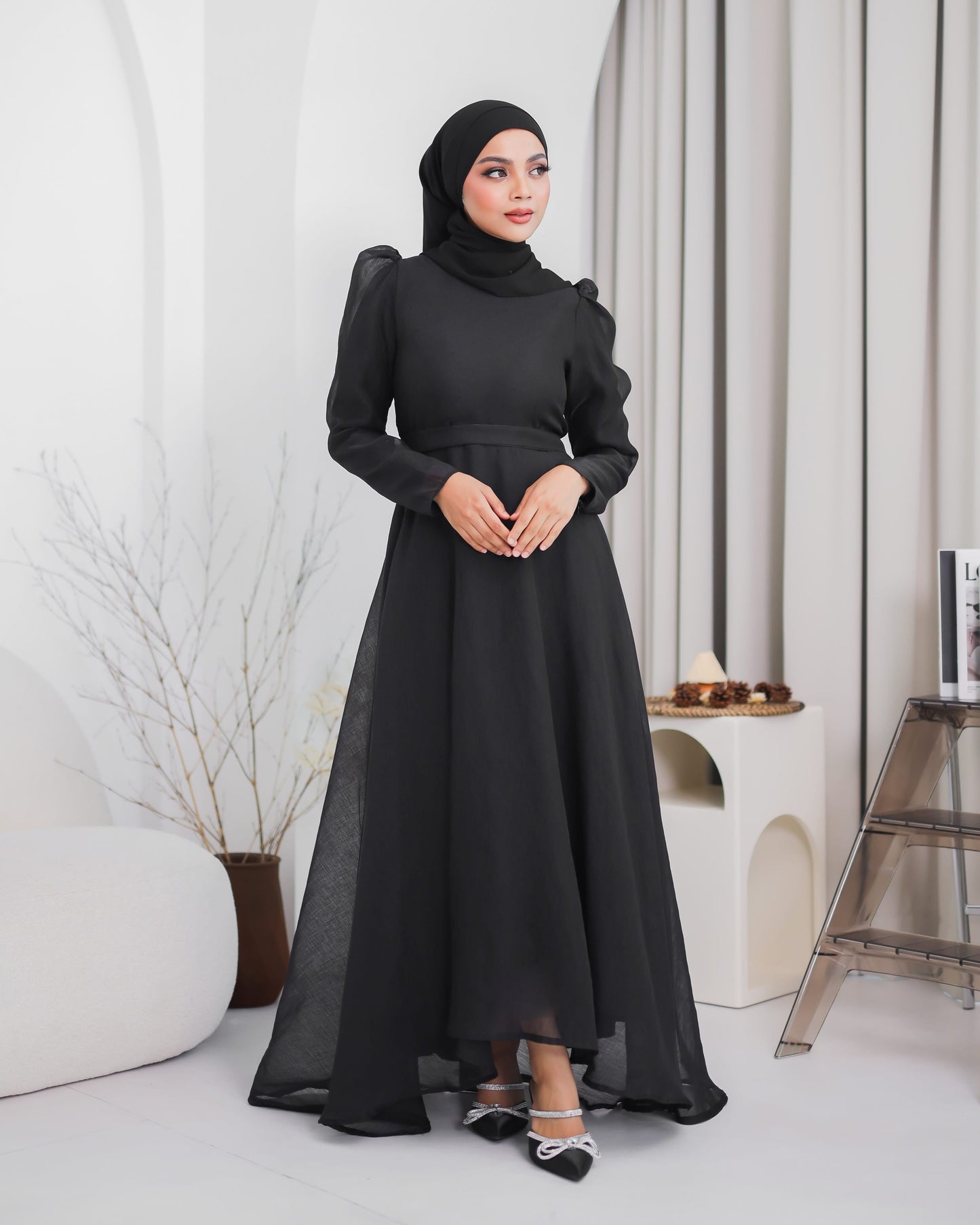 MINOR DEFECT CARMEN DRESS (BLACK)