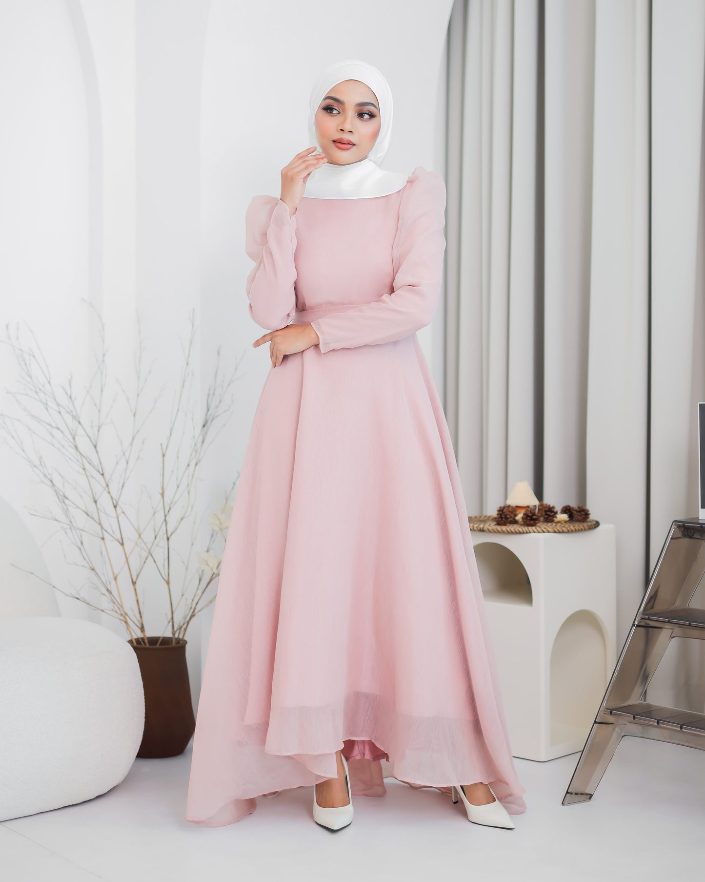 CARMEN DRESS (SOFT PINK)