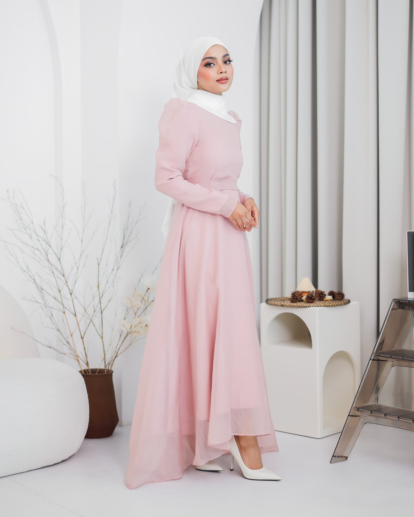 CARMEN DRESS (SOFT PINK)