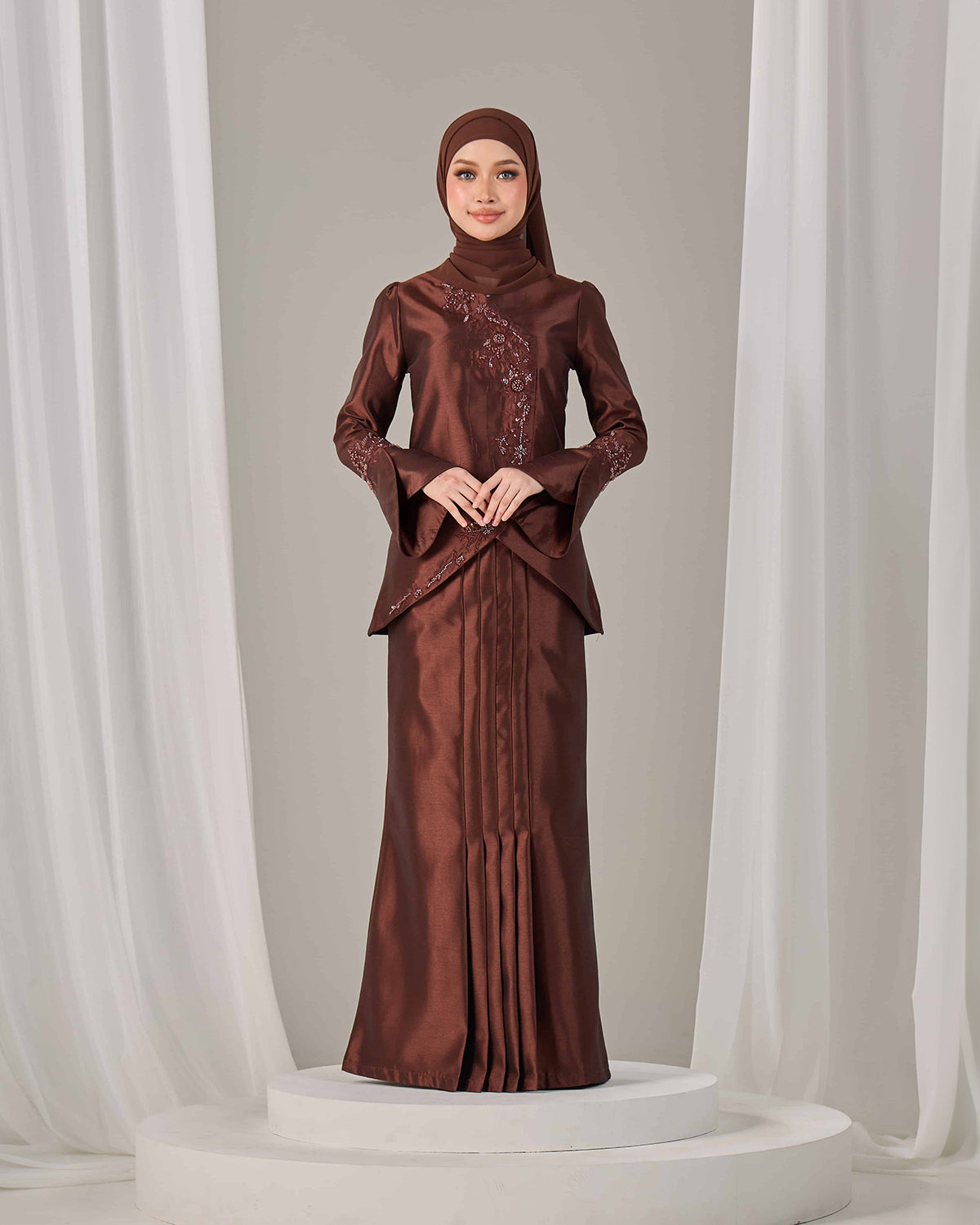 KALILA KURUNG (RICH BROWN)