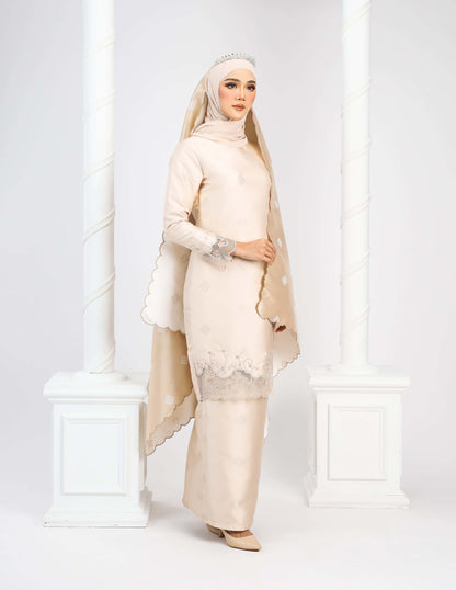 DAYANG KURUNG (CHAMPAGNE)