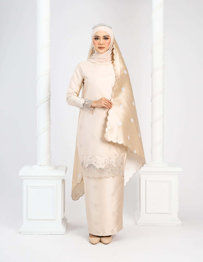 DAYANG KURUNG (CHAMPAGNE)