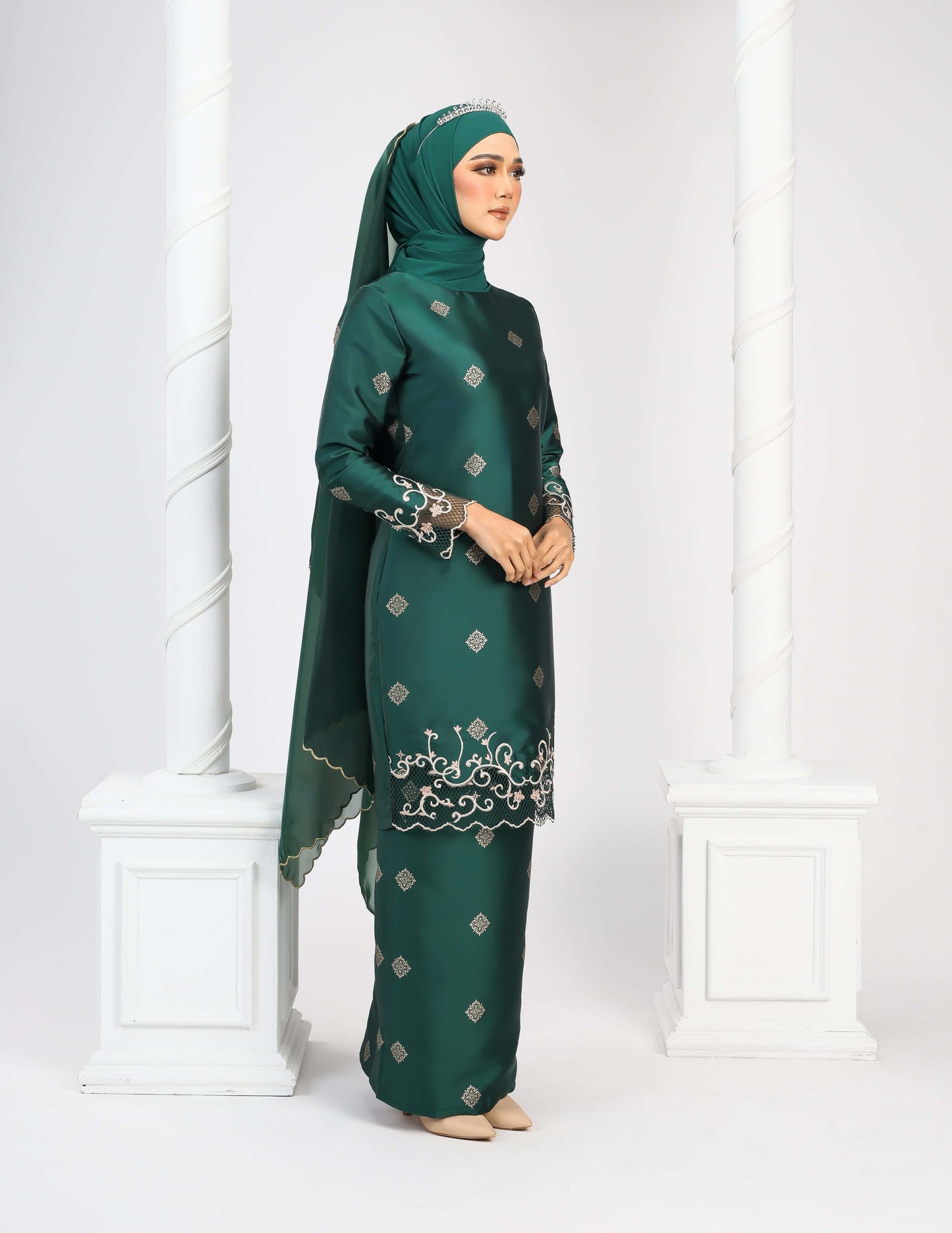 DAYANG KURUNG (EMERALD GREEN)