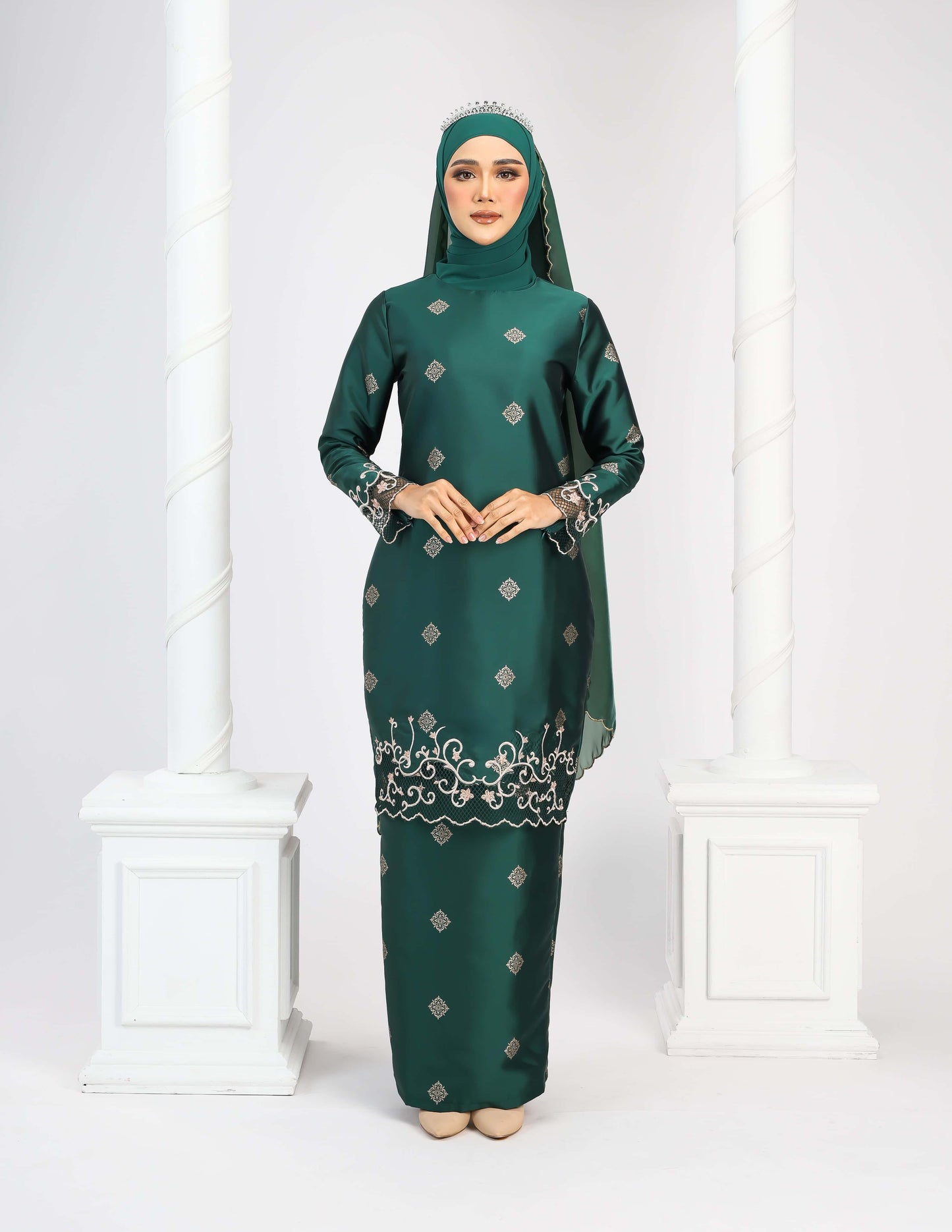 DAYANG KURUNG (EMERALD GREEN)