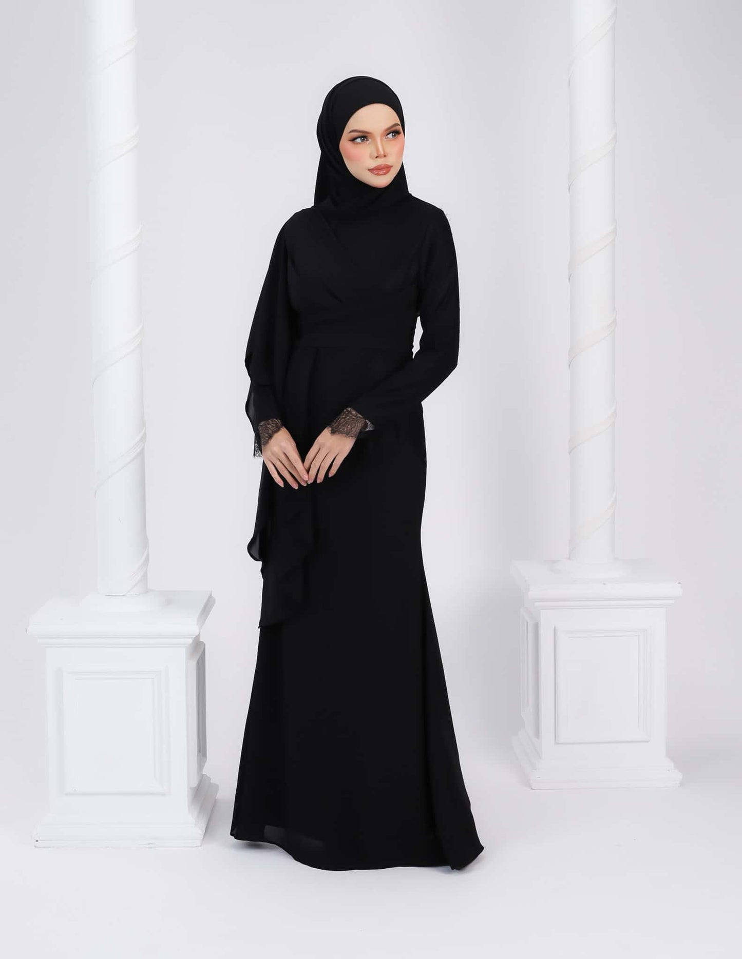 MINOR DEFECT EDRIA DRESS (BLACK)