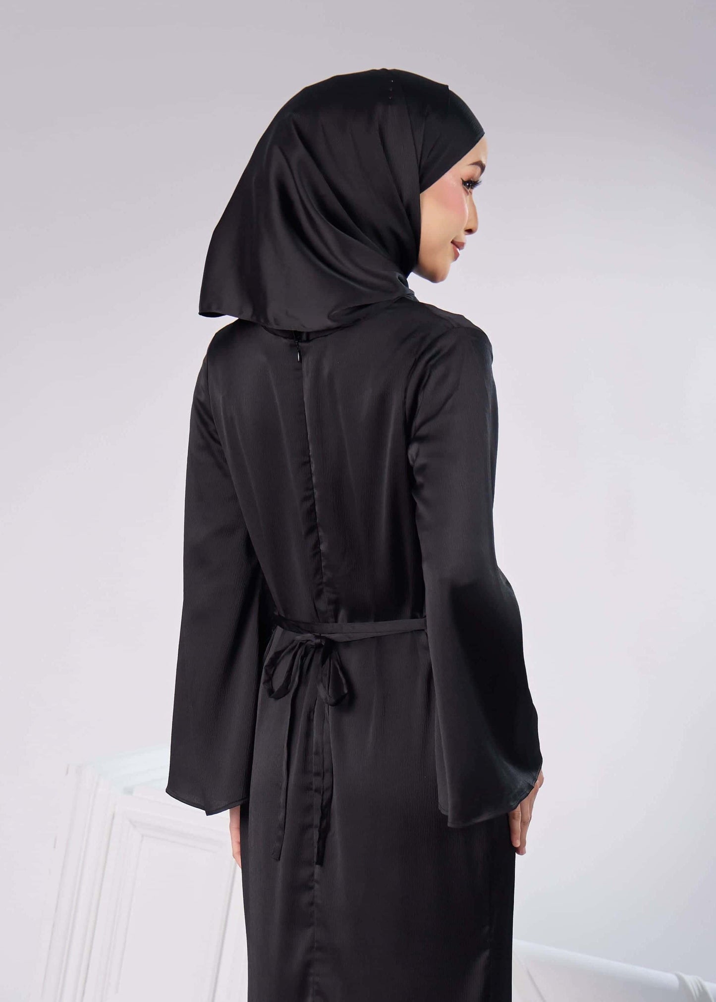 ELAINE SHAWL (BLACK)