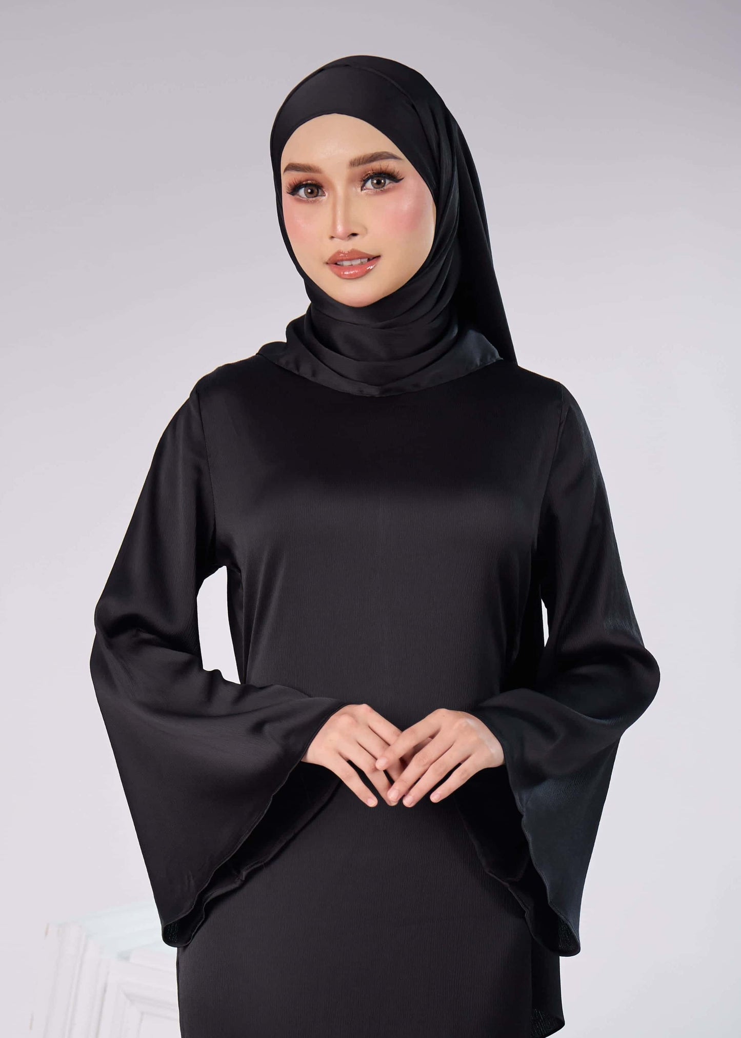 ELAINE SHAWL (BLACK)