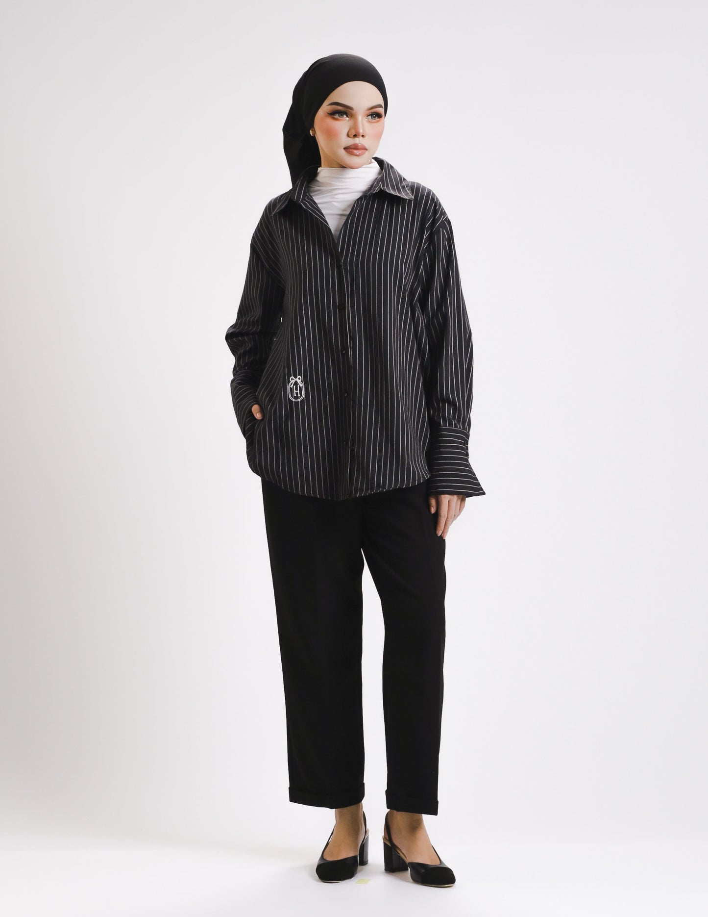 ELLEN STRIPES BUTTON SHIRT (BLACK)