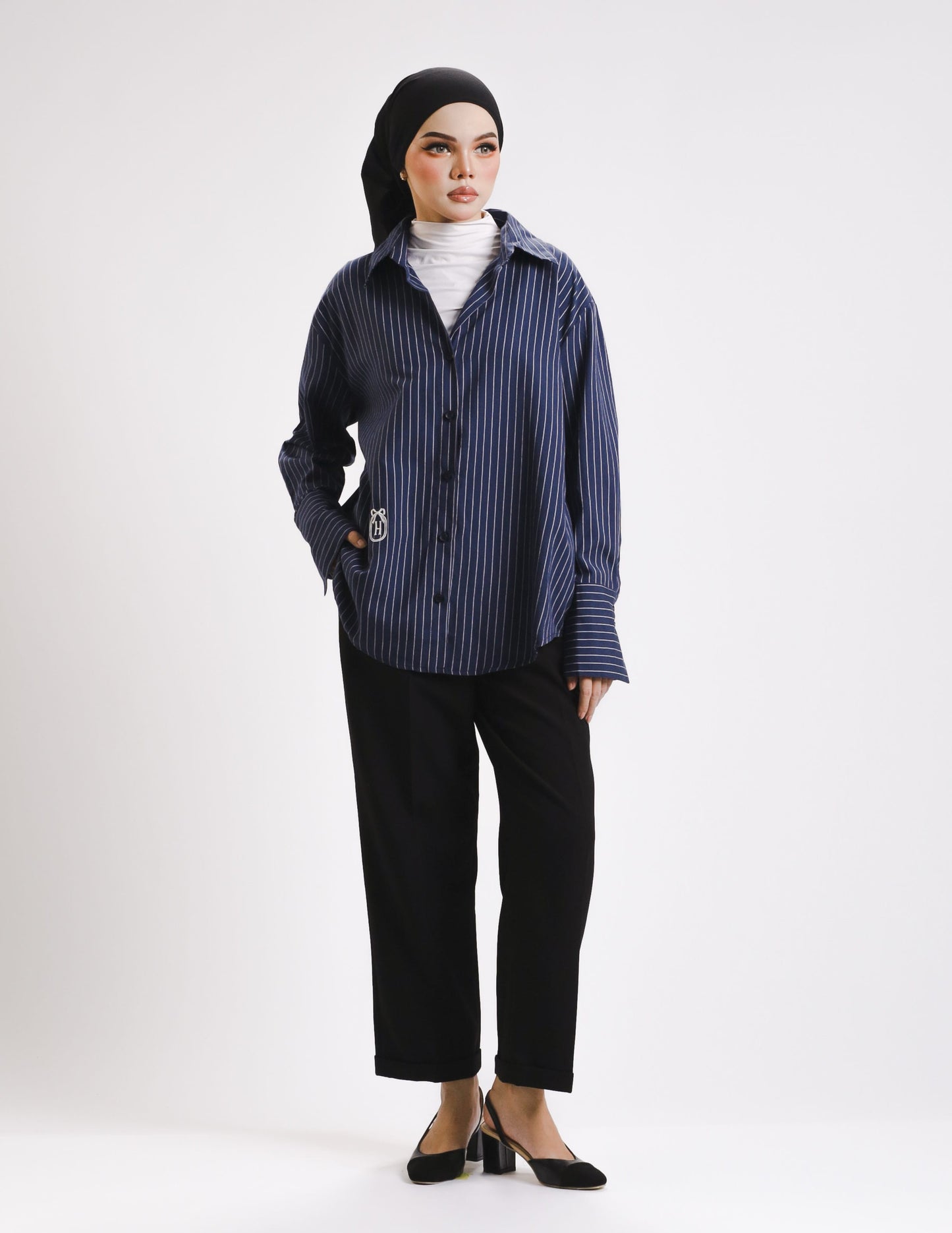 ELLEN STRIPES BUTTON SHIRT (NAVY BLUE)