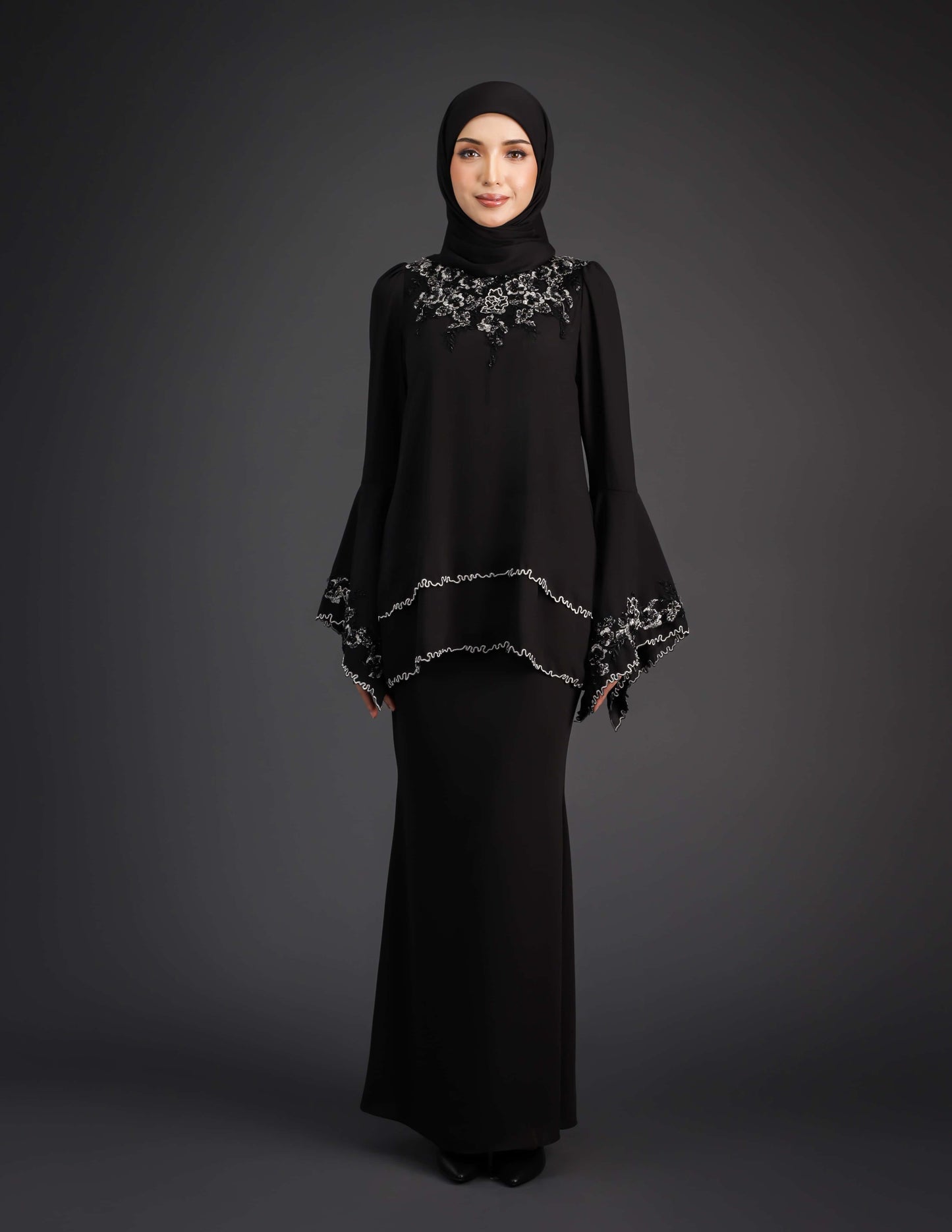 MINOR DEFECT EMMELYN KURUNG (BLACK)