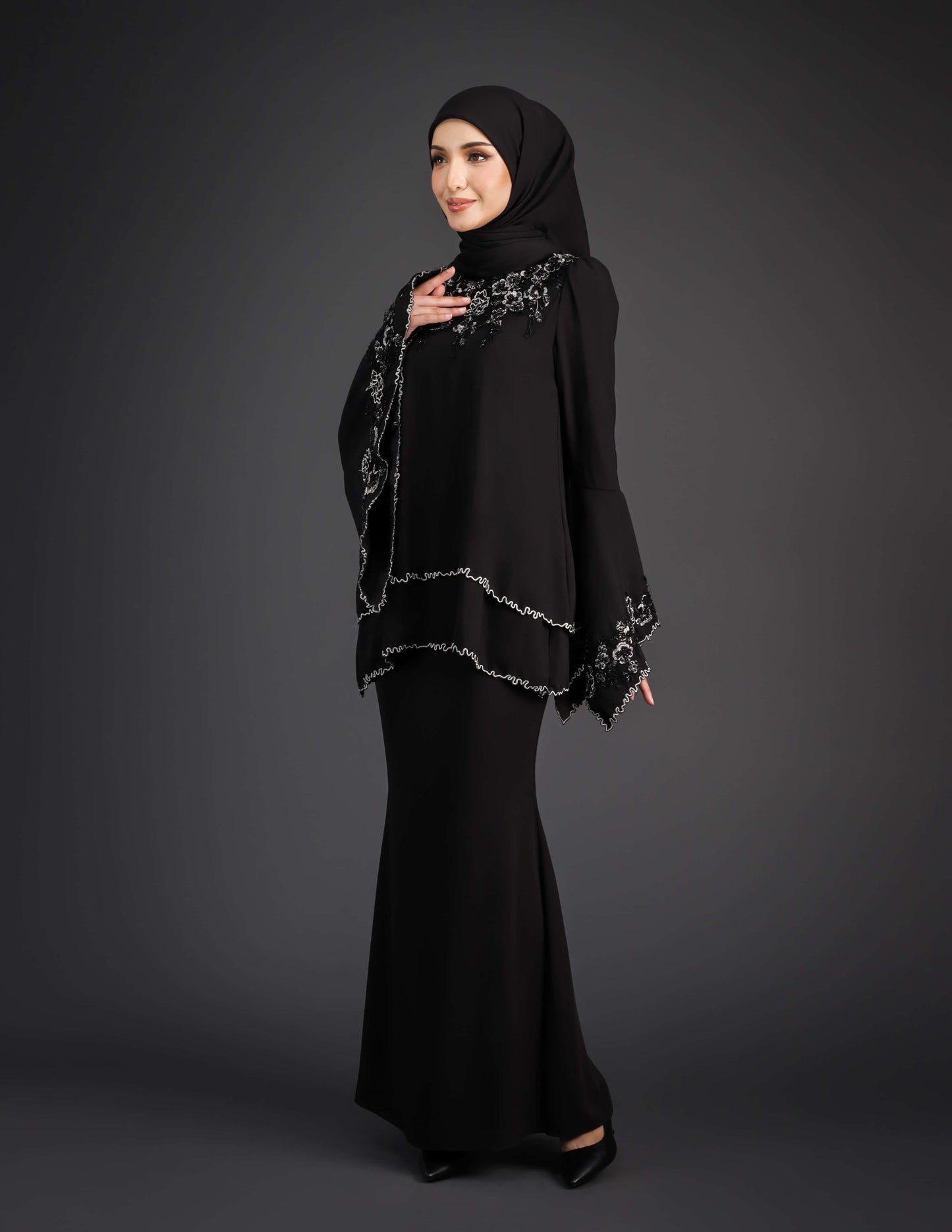 MINOR DEFECT EMMELYN KURUNG (BLACK)