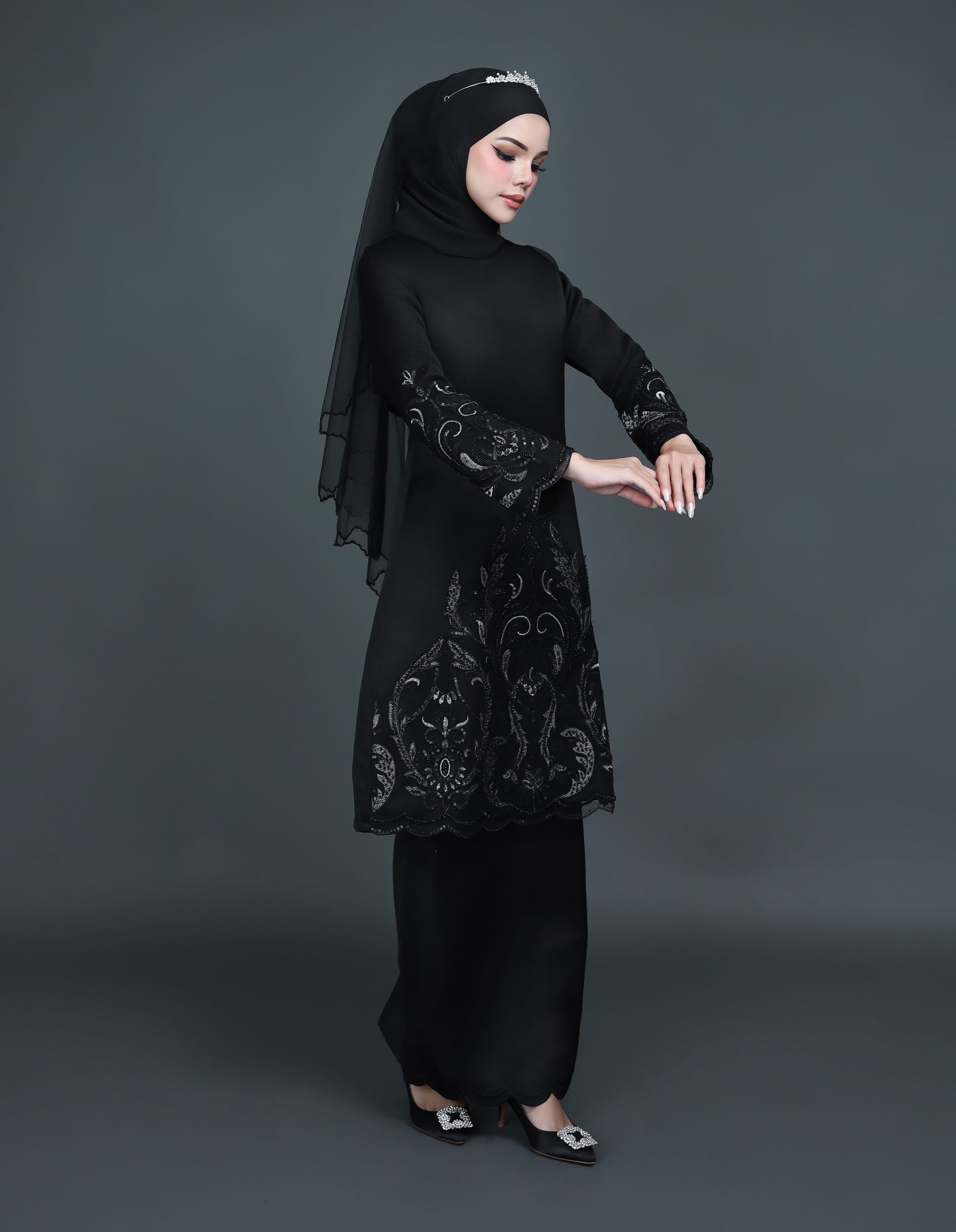 ERMINA KURUNG (BLACK)