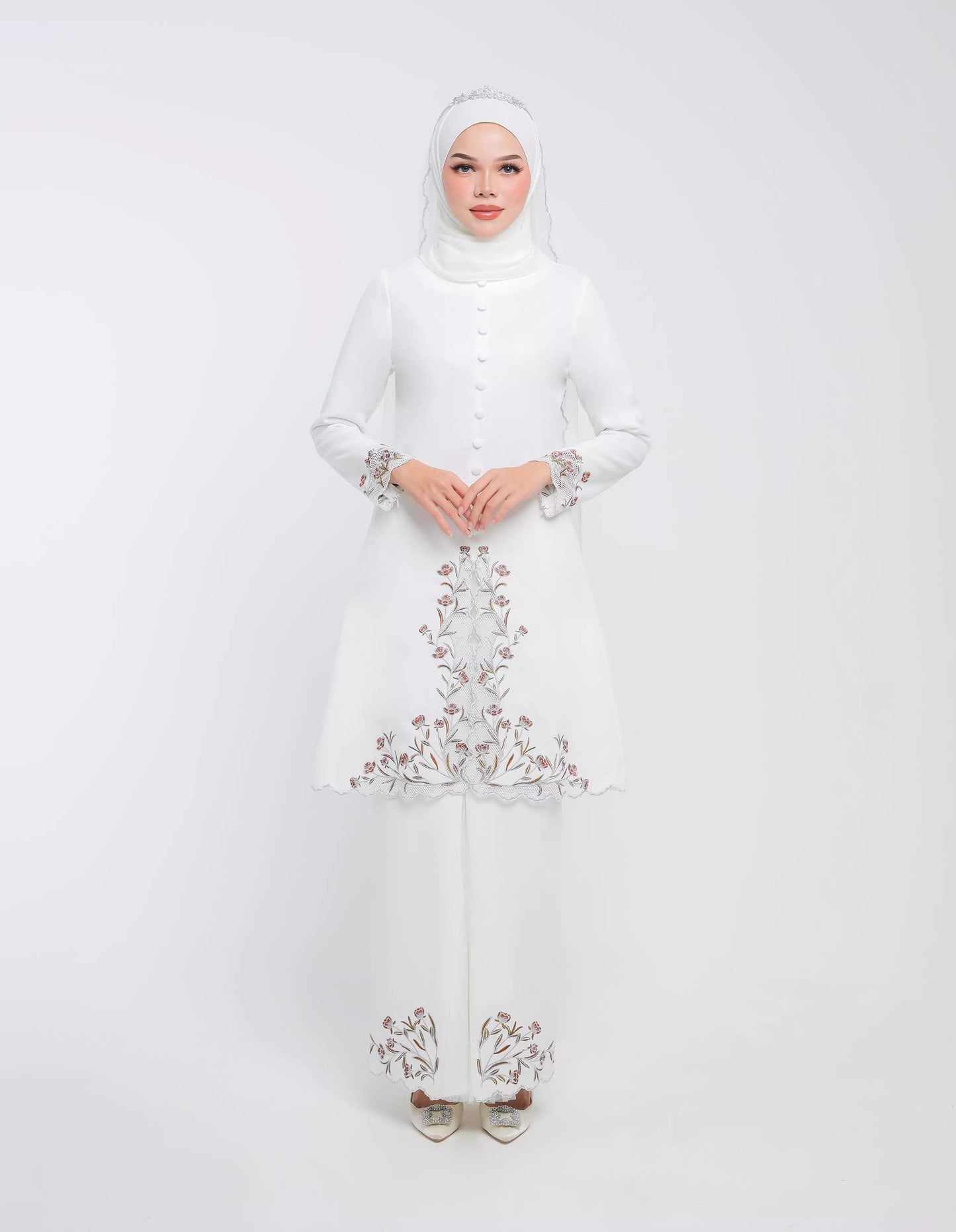 HAERA KEBAYA (OFF WHITE)