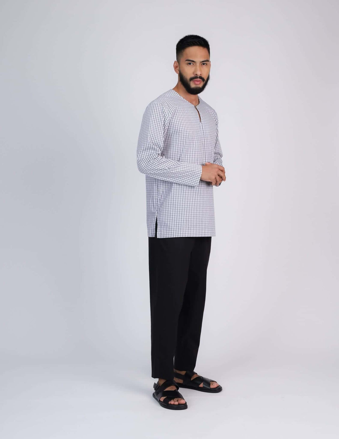 MINOR DEFECT HAQEEM KURTA (WHITE)