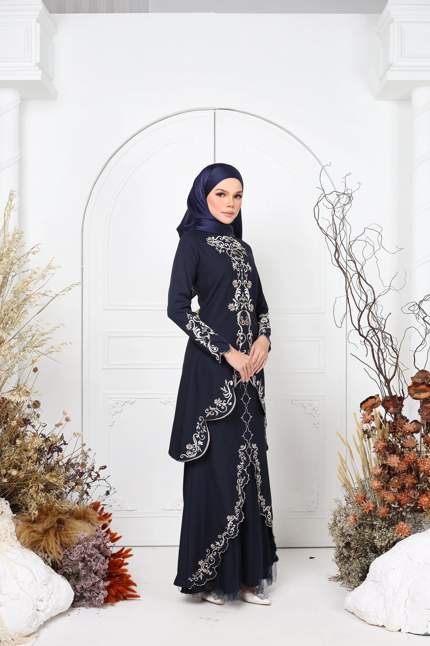 HAYLA KEBAYA (NAVY BLUE)