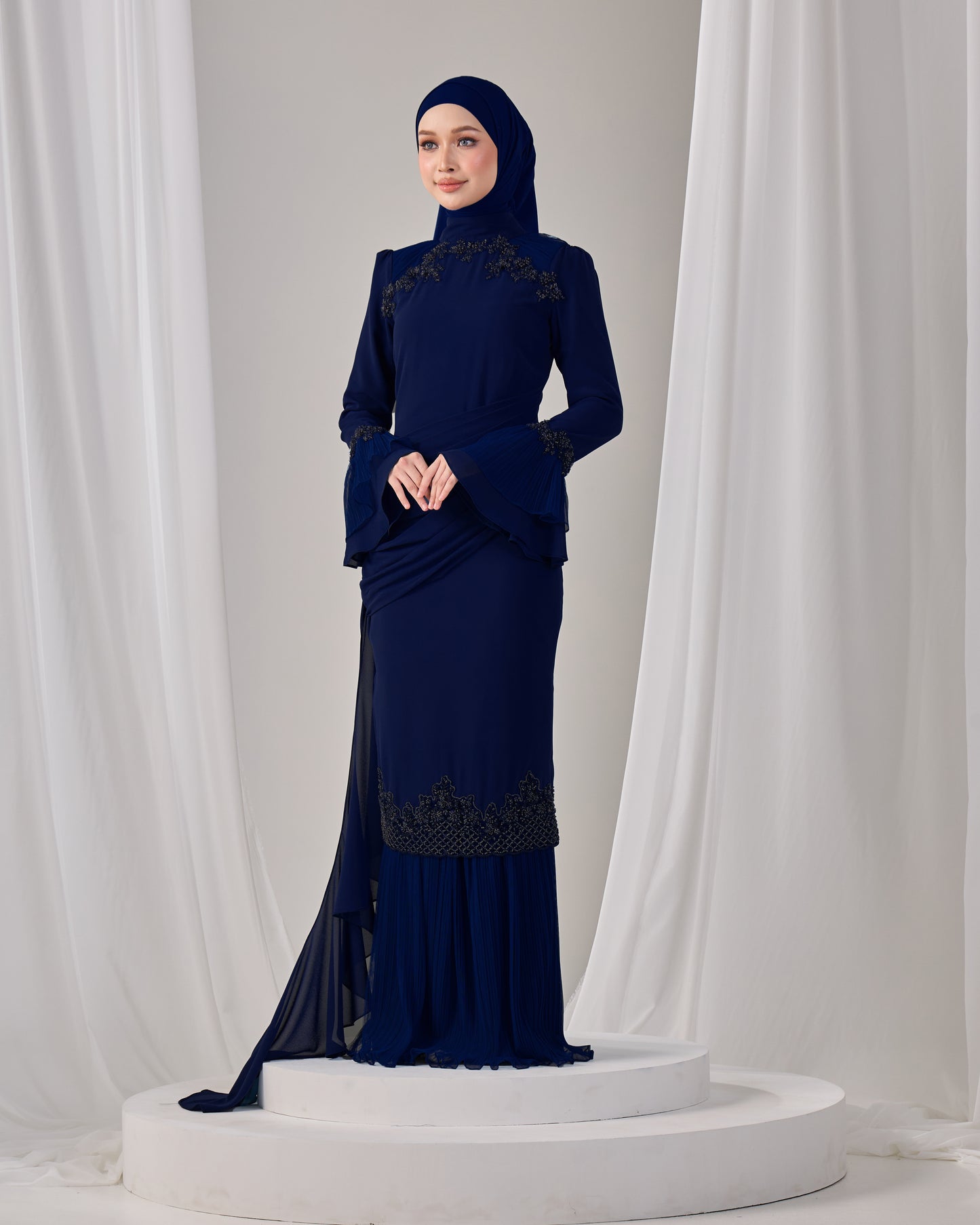 HAYLIE KURUNG (NAVY BLUE)