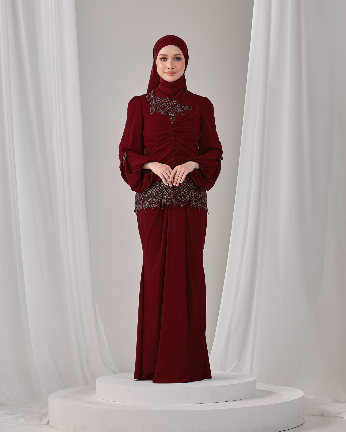 IZZEL KURUNG (BURGUNDY)