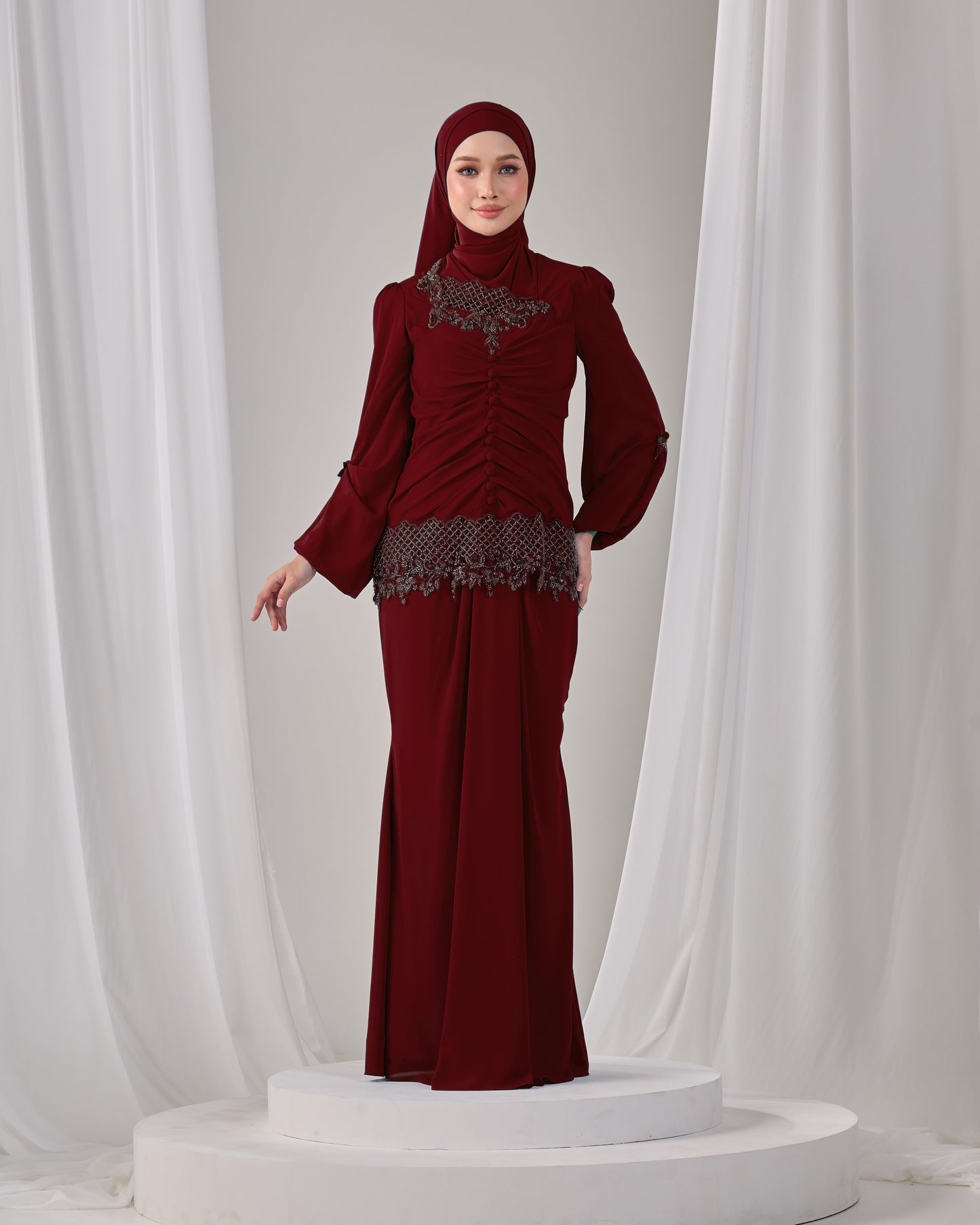 IZZEL KURUNG (BURGUNDY)