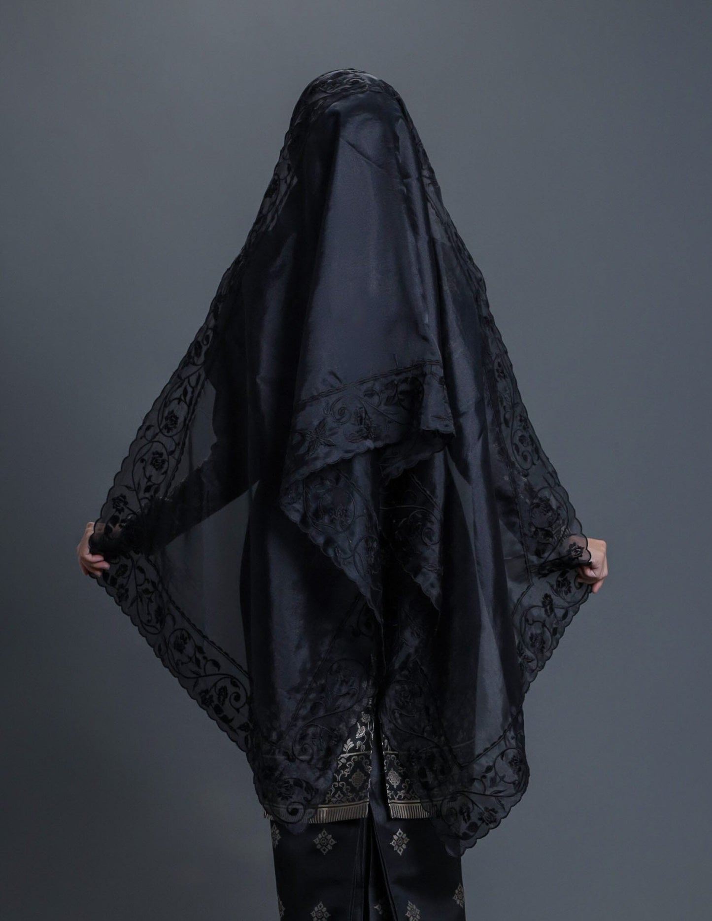 JUWITA VEIL (BLACK)