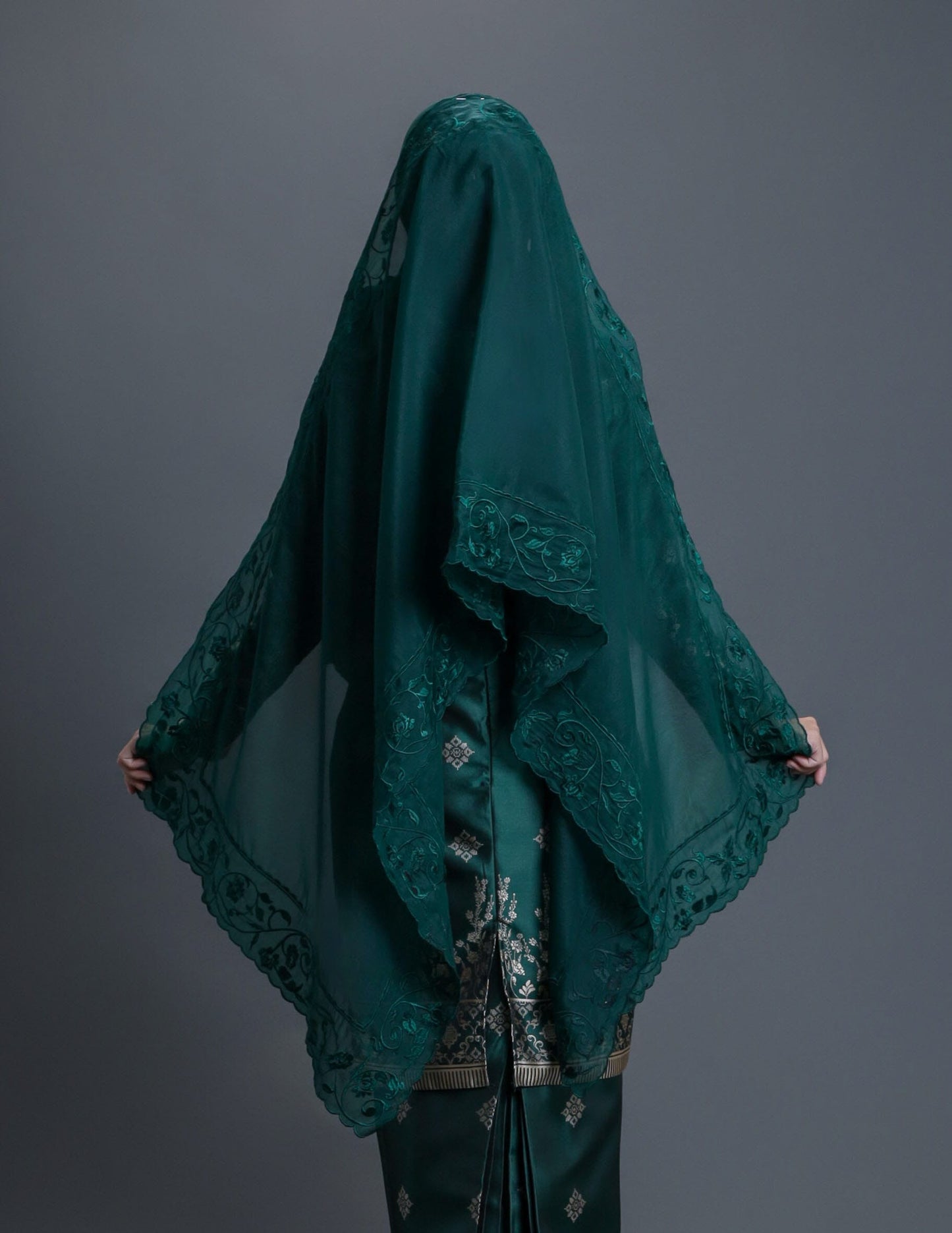 JUWITA VEIL (EMERALD GREEN)