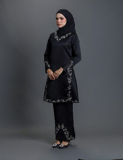 LAILA KURUNG (BLACK)