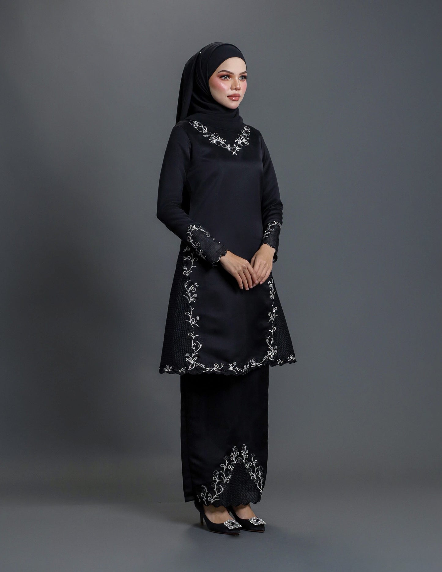 LAILA KURUNG (BLACK)