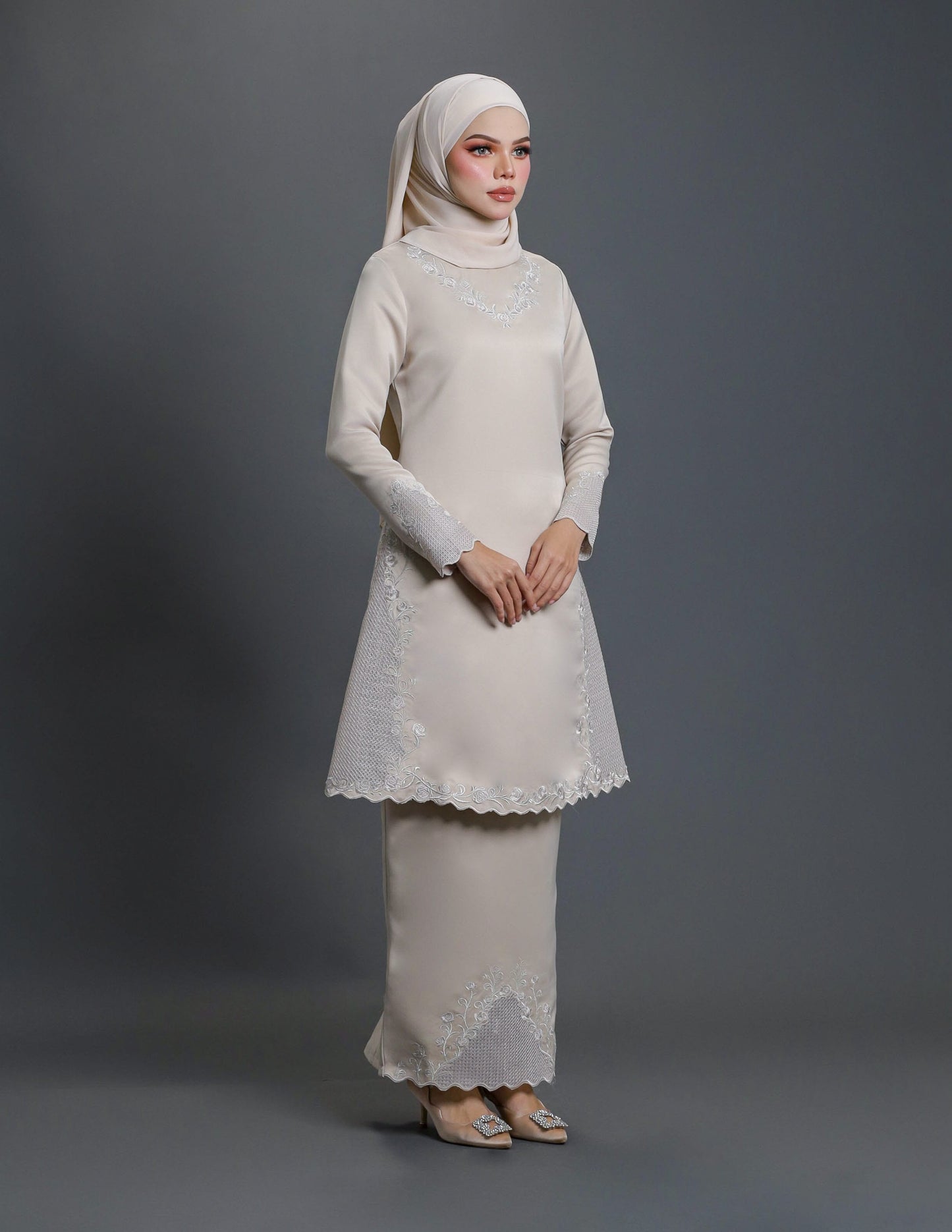 LAILA KURUNG (CHAMPAGNE)