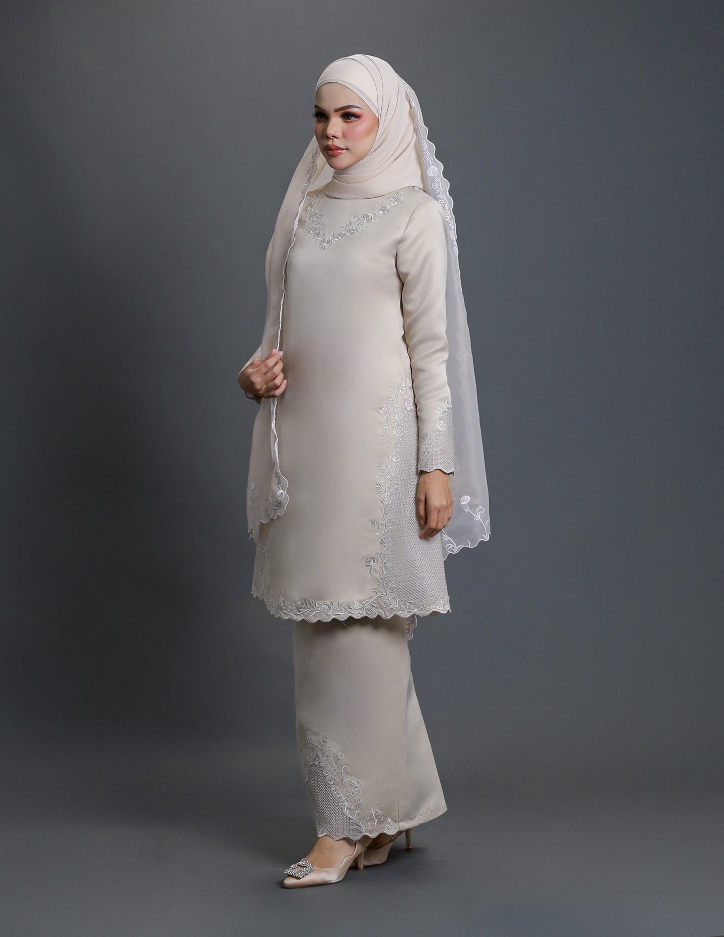 LAILA KURUNG (CHAMPAGNE)