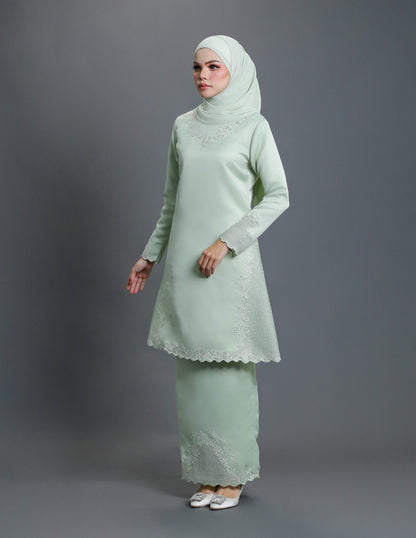 LAILA KURUNG (GREEN TEA)