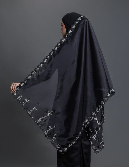 LAILA VEIL (BLACK)