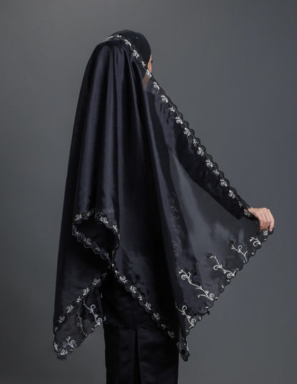 LAILA VEIL (BLACK)