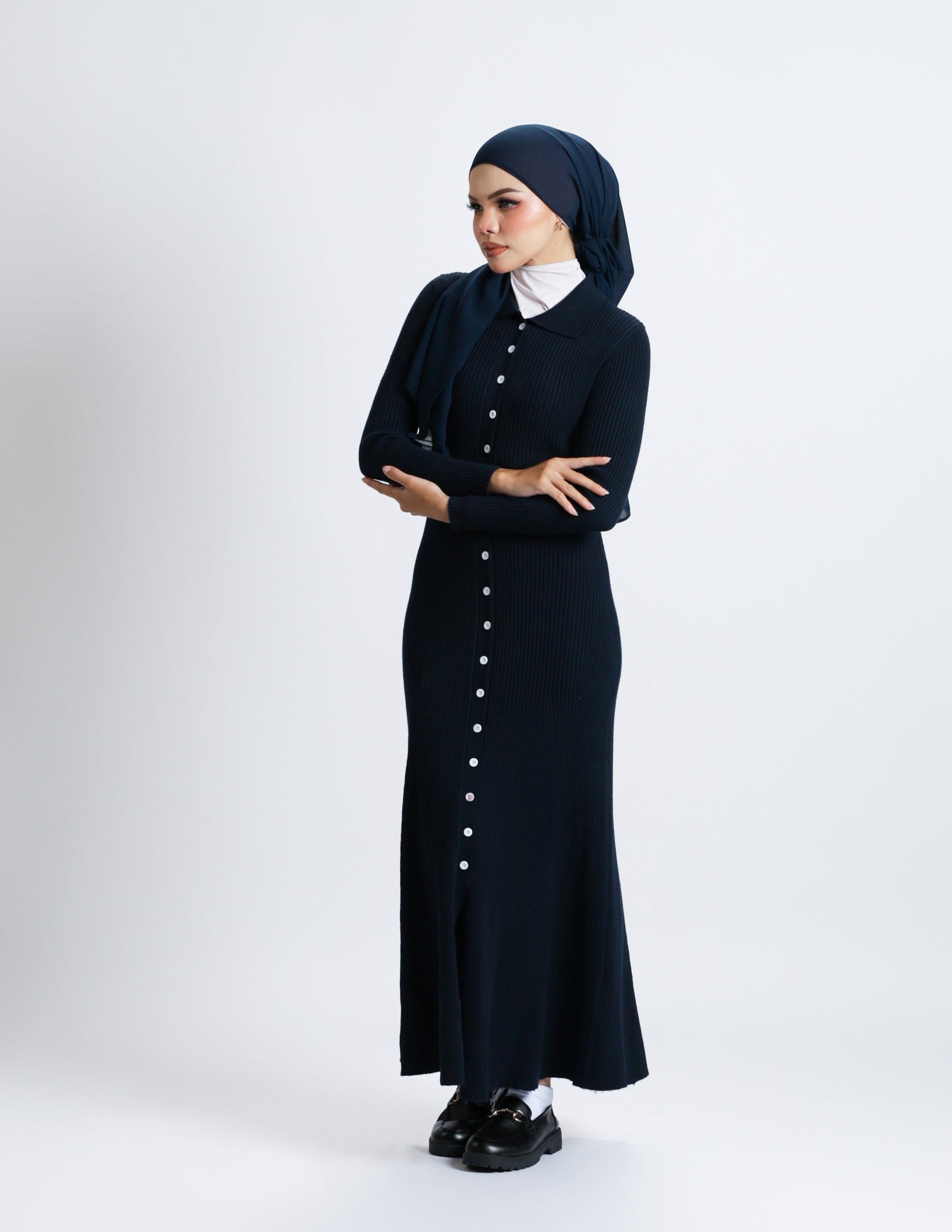 MADELINE BUTTON DRESS (NAVY BLUE)