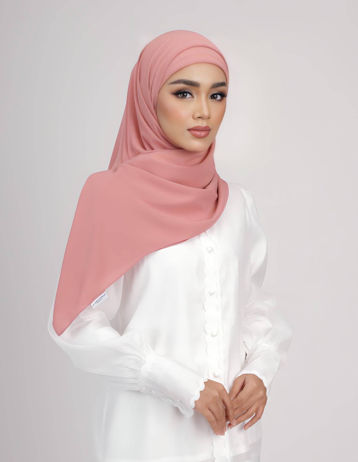 MARIA BAWAL TIEBACK (SALMON)