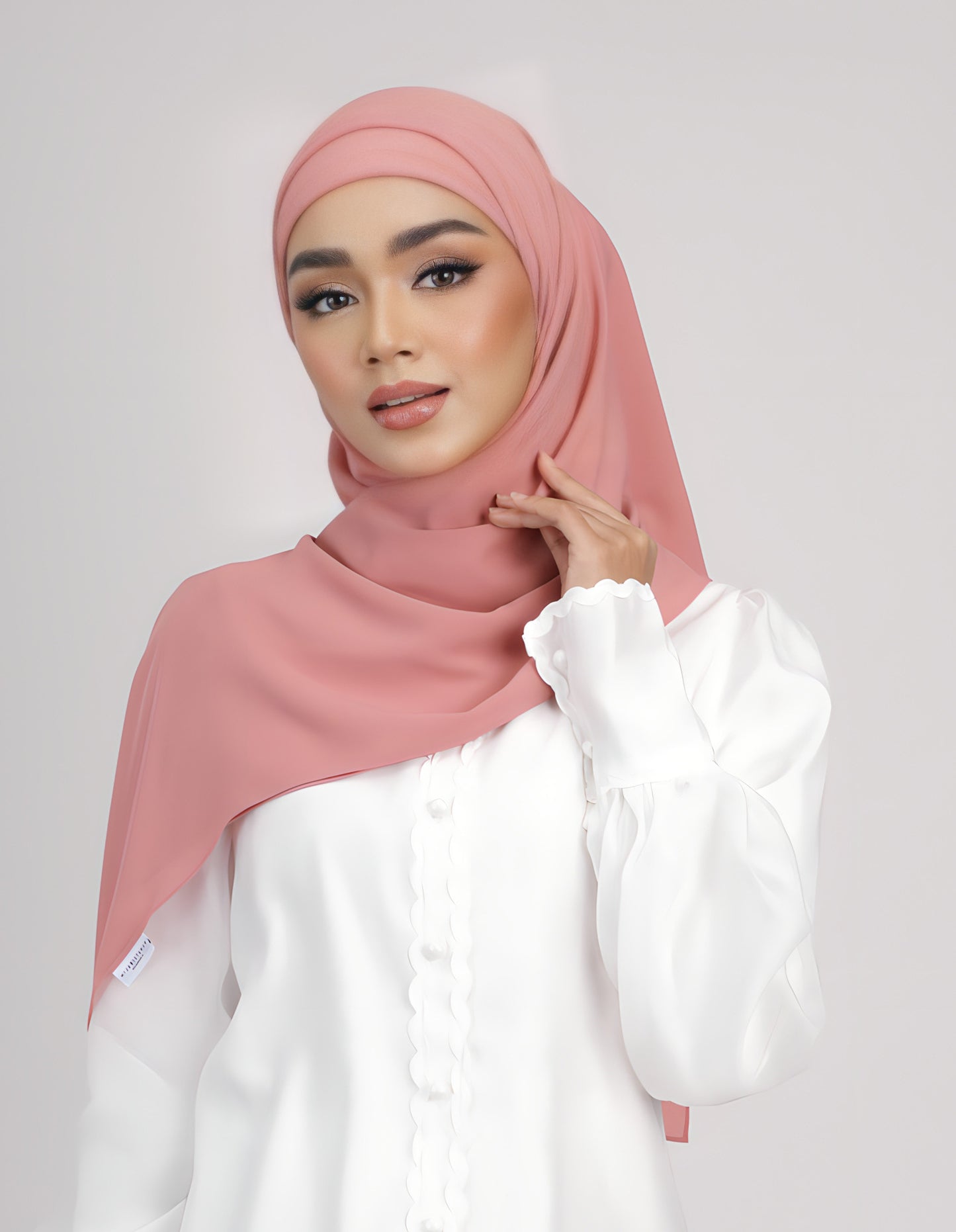 MARIA BAWAL TIEBACK (SALMON)