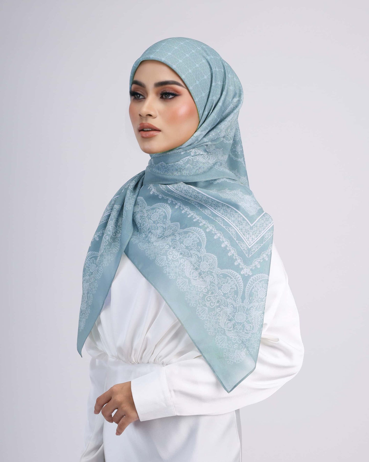 MARTINA BAWAL (MISTY BLUE)