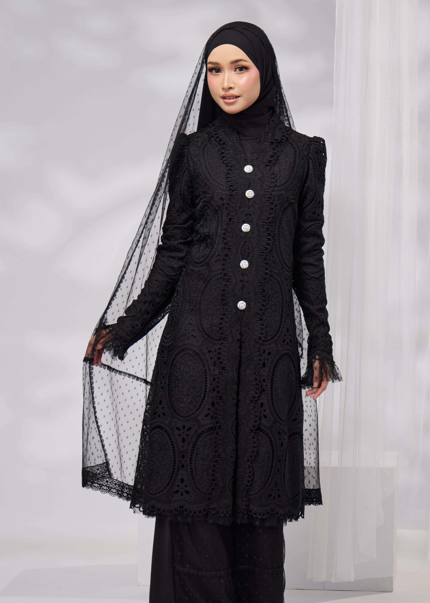 MEARA VEIL (BLACK)