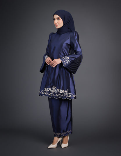 MINOR DEFECT MELATI KURUNG (NAVY BLUE)